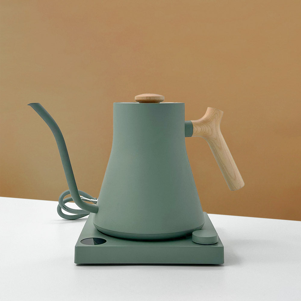 Bouilloire de précision avec contrôle de la température et col de cygne. Idéal pour la préparation de café filtre