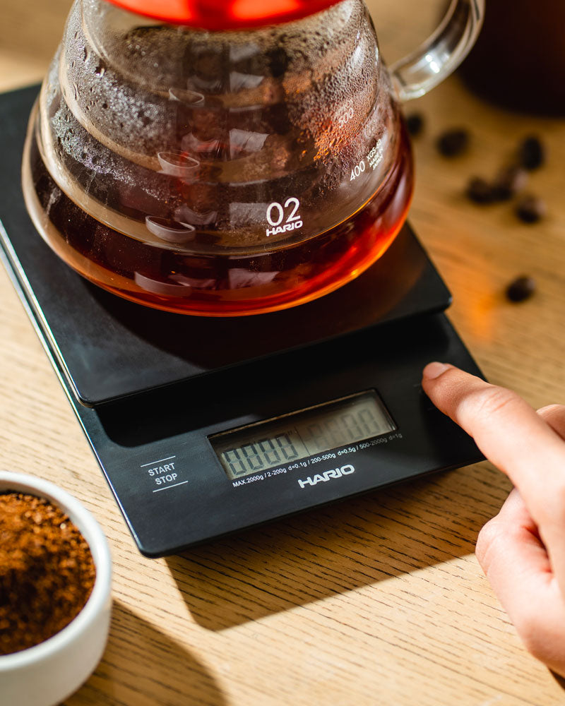 Utiliser la cafetière V60 d'Hario